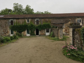 Ferme Gite Equestre En Charente